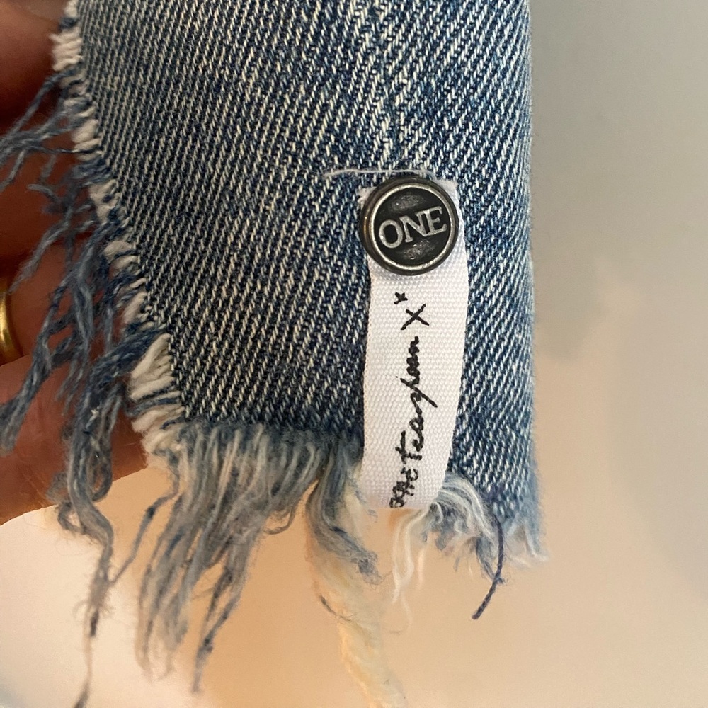 One Teaspoon One X “The Ledgend” Distressed Jean Shorts Size 23 - Picture 6 of 16